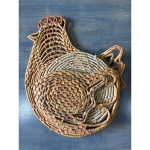 New Vintage Rattan Wicker Chicken Rooster With 4 Trivets